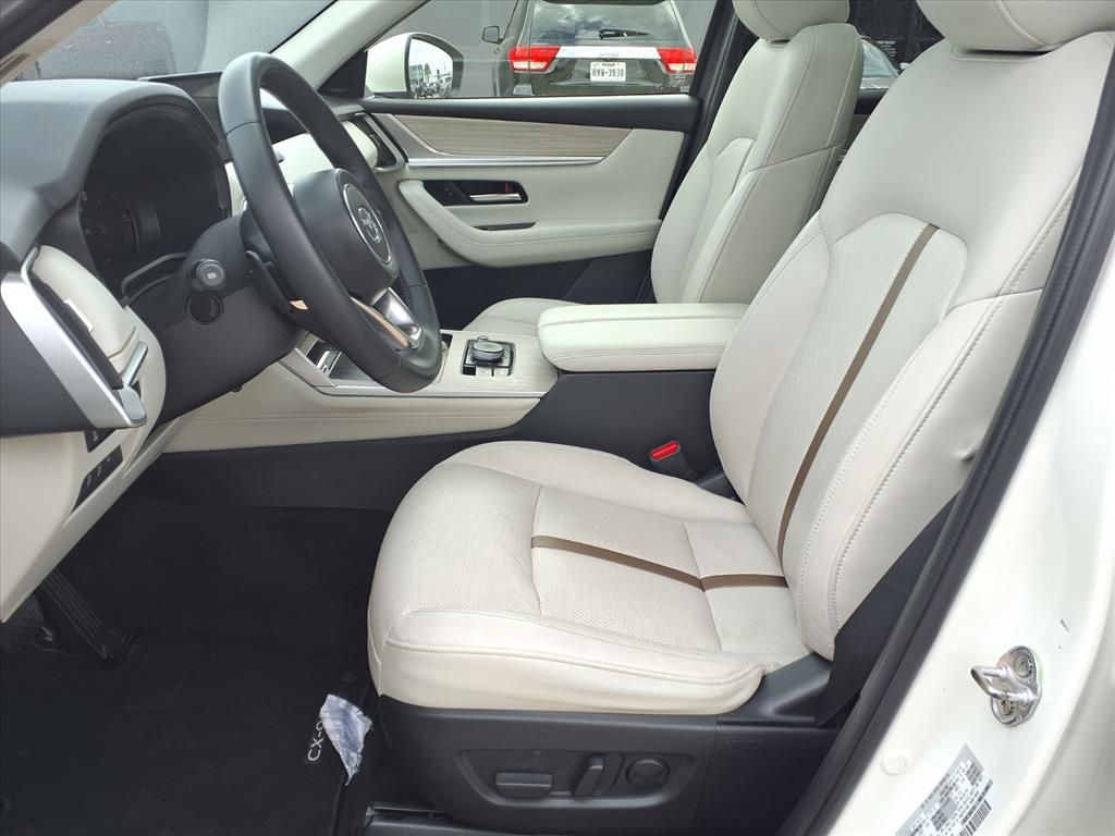 Used 2024 White Mazda 3.3 Turbo Premium Plus image 6