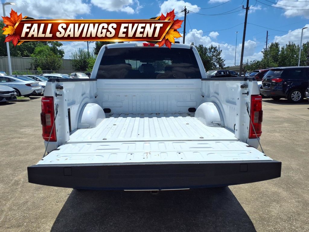 Used 2022 Oxford White Ford XLT image 12
