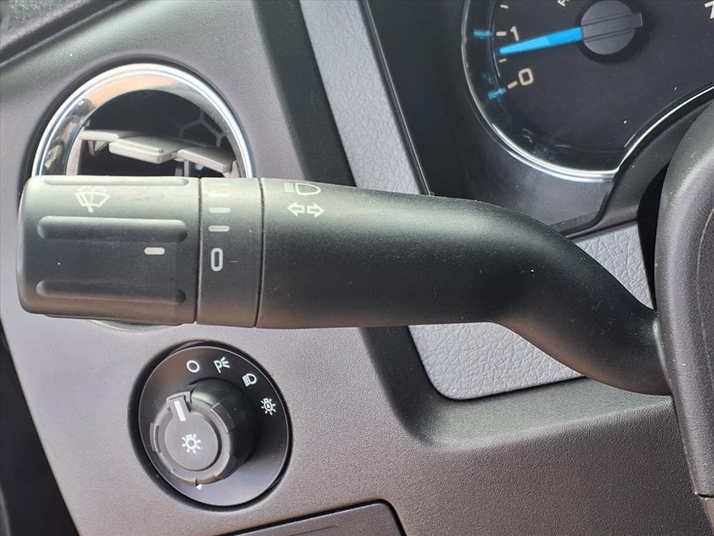 Used 2013 Tuxedo Black Metallic Ford XLT image 13