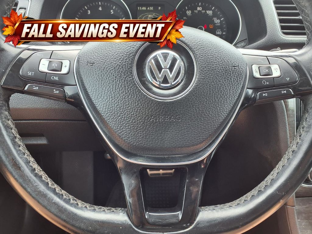 Used 2017 Blue Metallic Volkswagen SEL Premium image 18
