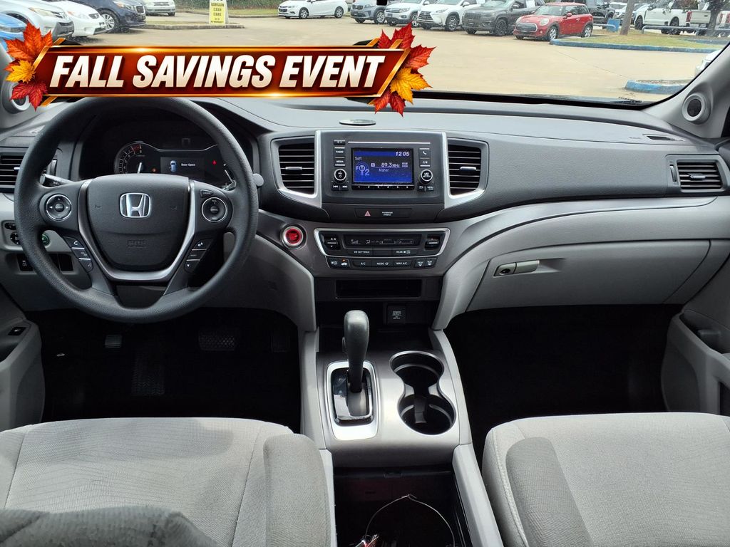 Used 2018 Black Honda LX image 9