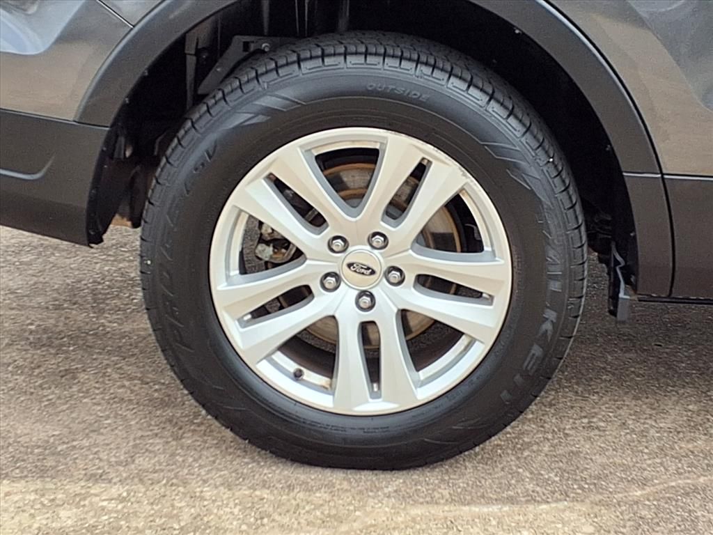 Used 2018 Magnetic Ford XLT image 30