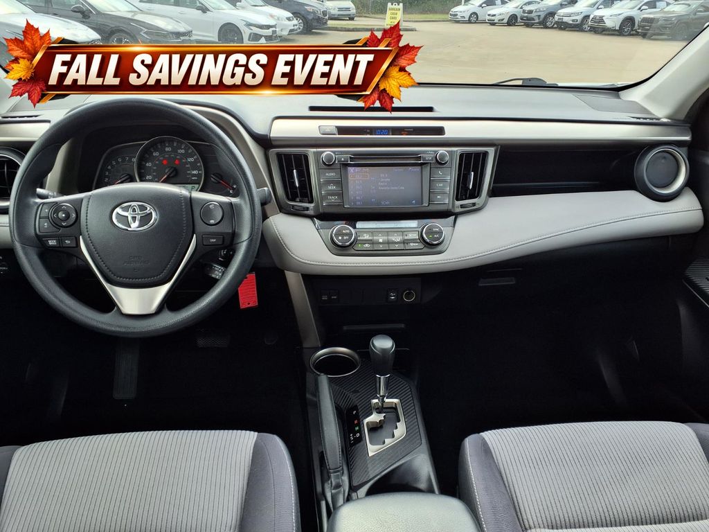 Used 2013 Classic Silver Metallic Toyota XLE image 9