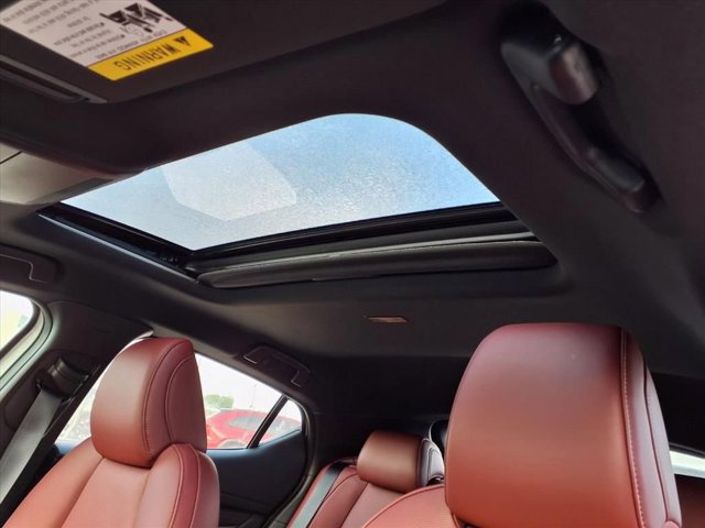 New 2026 Snowflake White Pearl Mazda 2.5 S Carbon Edition AWD image 4