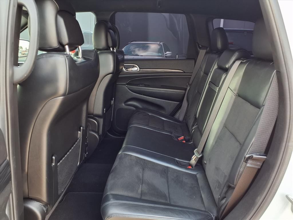 Used 2020 Bright White Clearcoat Jeep Altitude image 11