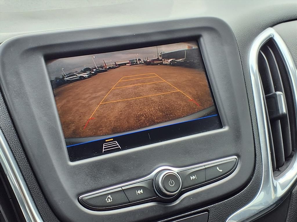 Used 2020 Silver Ice Metallic Chevrolet LT image 24