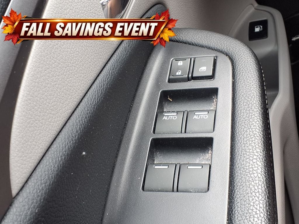 Used 2018 Black Honda LX image 25