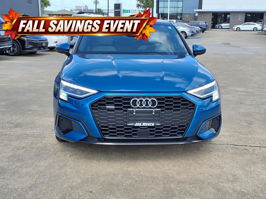 Used 2022  Audi 40 Prestige image 7