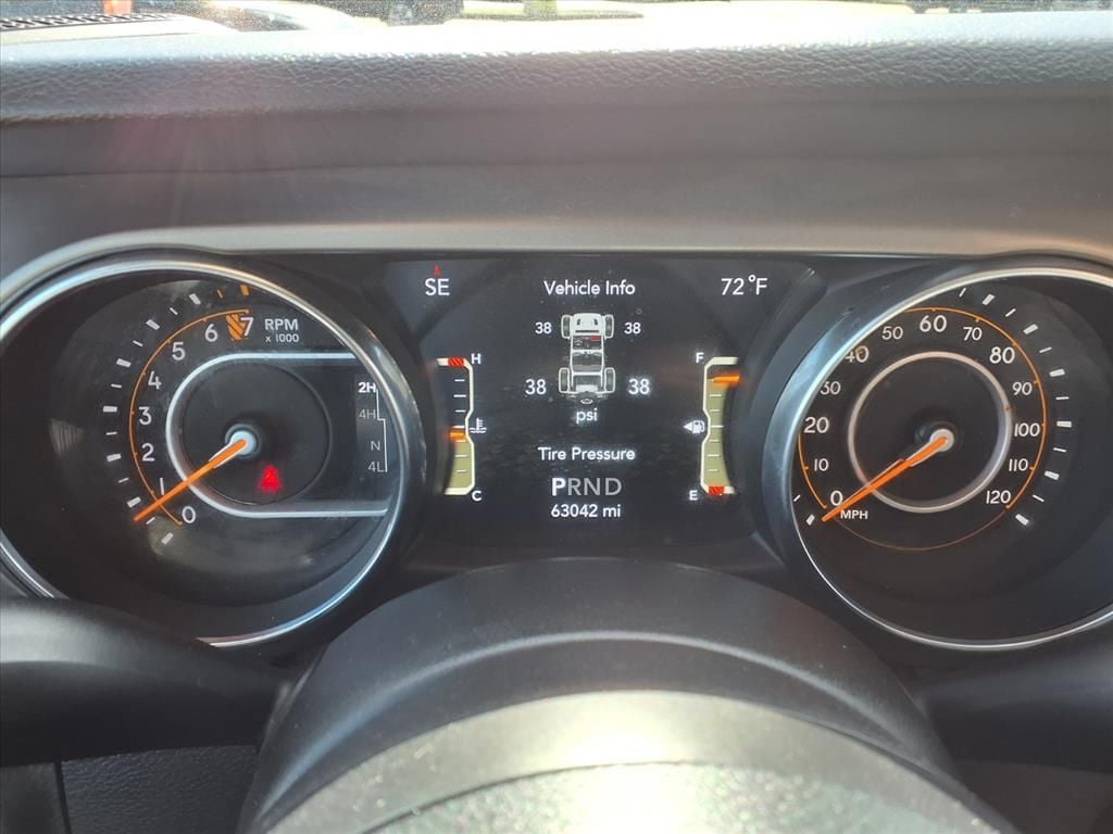 Used 2019 Baja Yellow Clearcoat Jeep Unlimited Sport S image 30