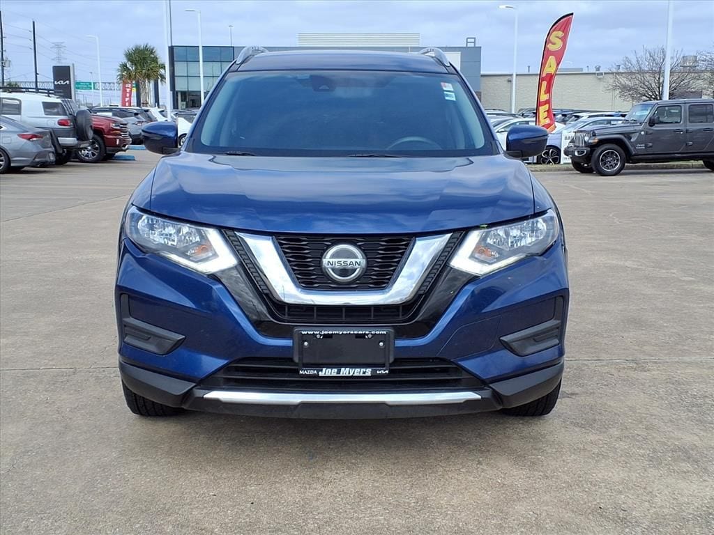 Used 2019 Caspian Blue Metallic Nissan SV image 25