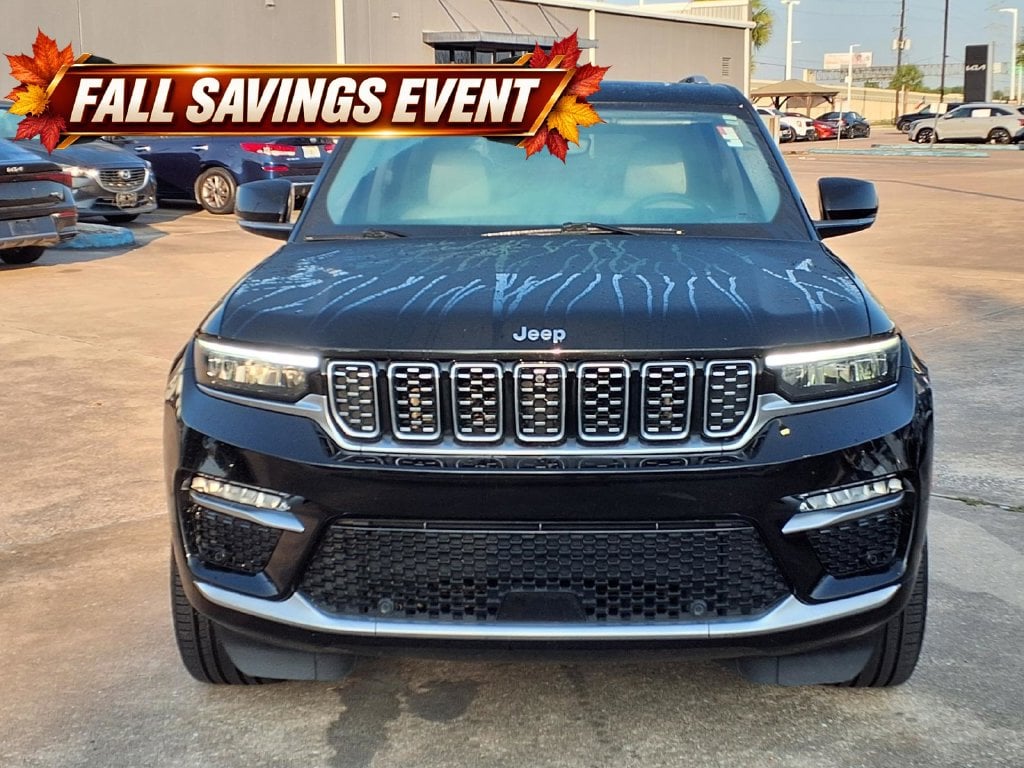 Used 2022 Diamond Black Crystal Pearlcoat Jeep Summit image 7