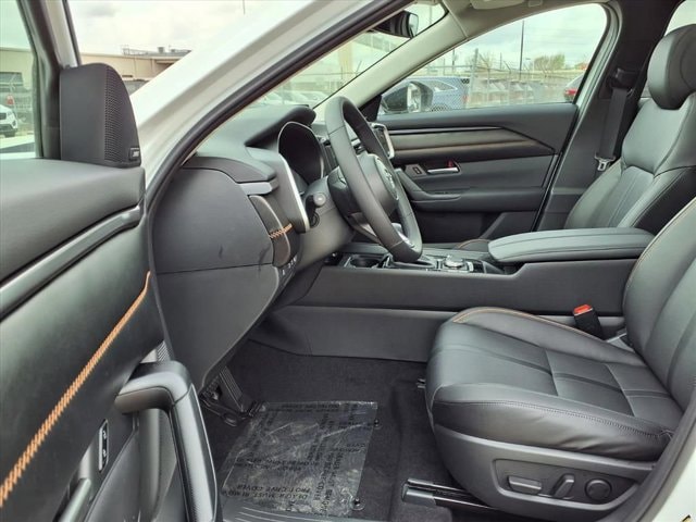 New 2026 Wind Chill Pearl Mazda Premium AWD image 5