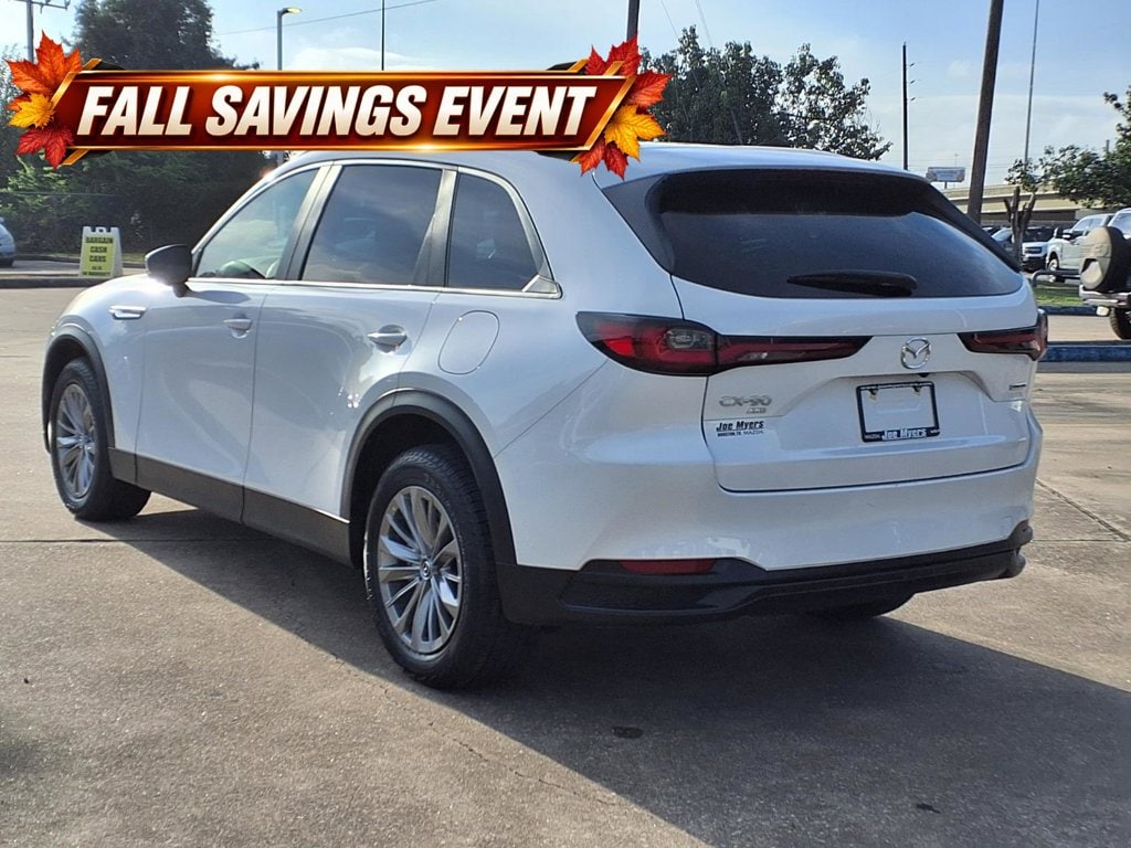 Used 2025 Rhodium White Premium Mazda 3.3 Turbo Select image 2