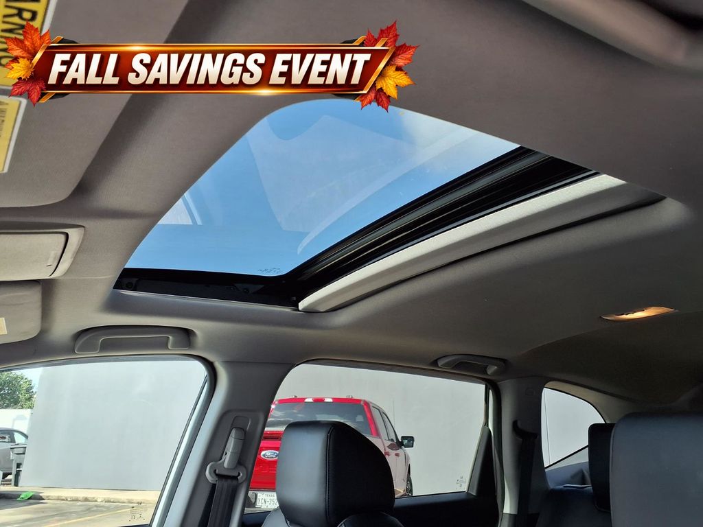 Used 2022 Platinum White Pearl Honda Touring image 10