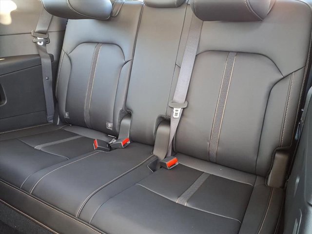 New 2026 Rhodium White Premium Mazda 3.3 Turbo Select AWD image 9