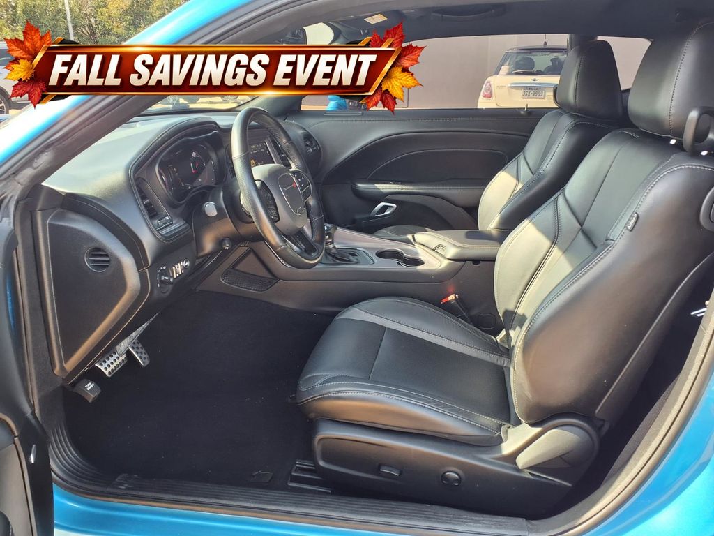 Used 2023 B5 Blue Pearlcoat Dodge SXT image 10