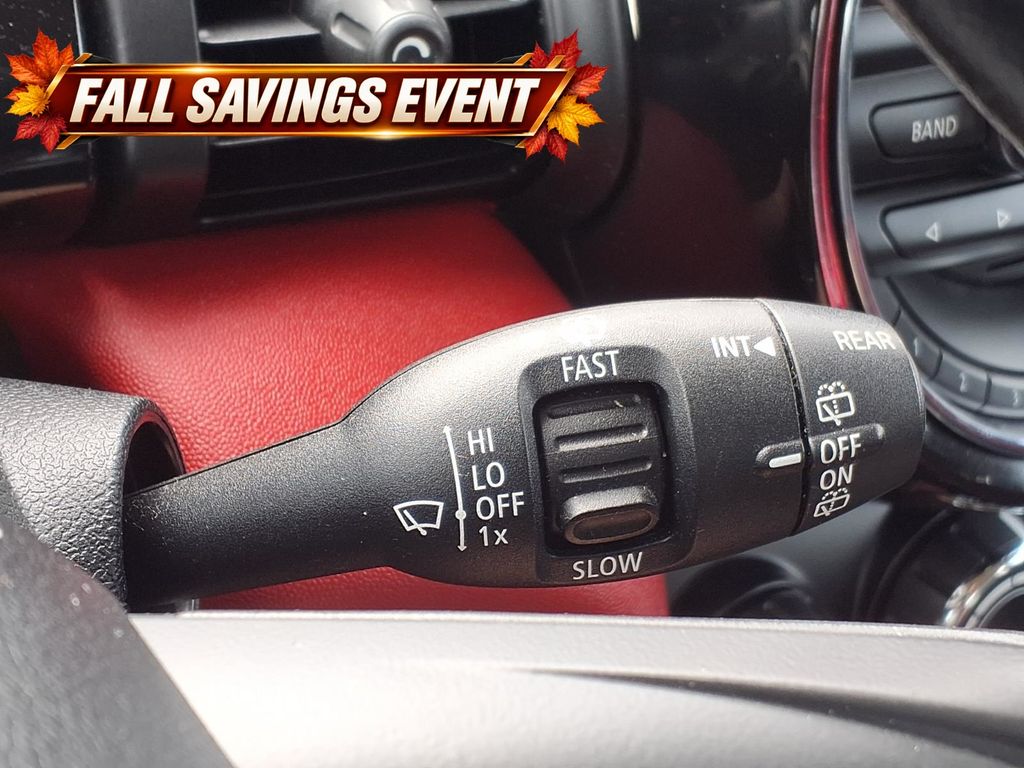Used 2014 Blazing Red MINI Base image 22