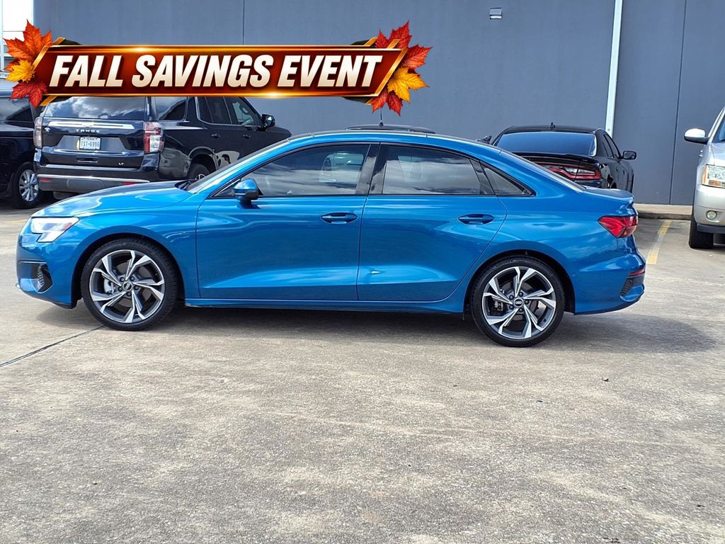 Used 2022  Audi 40 Prestige image 5