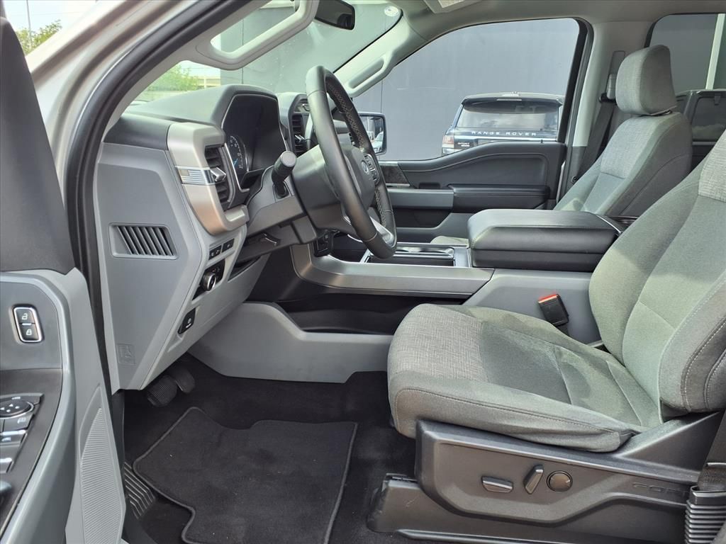 Used 2023 Iconic Silver Metallic Ford XLT image 10