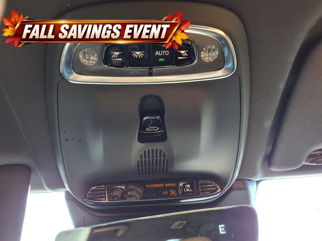 Used 2021 Crystal White Volvo T5 Inscription image 26