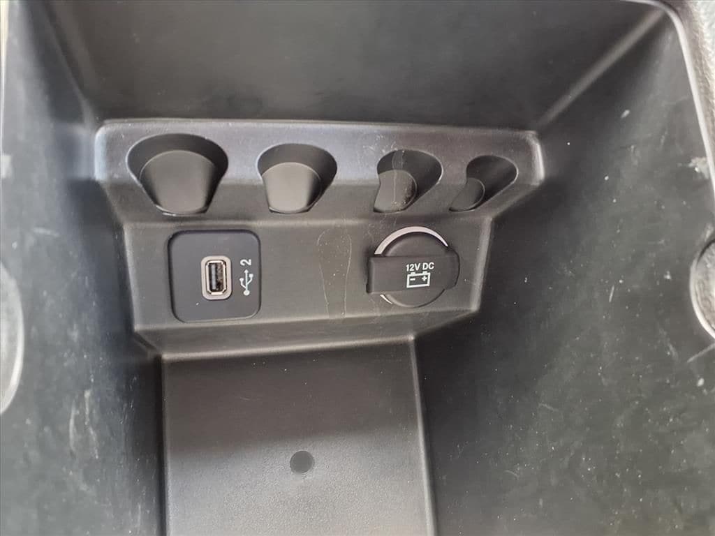 Used 2019 Bright White Clearcoat Jeep Latitude Plus image 21