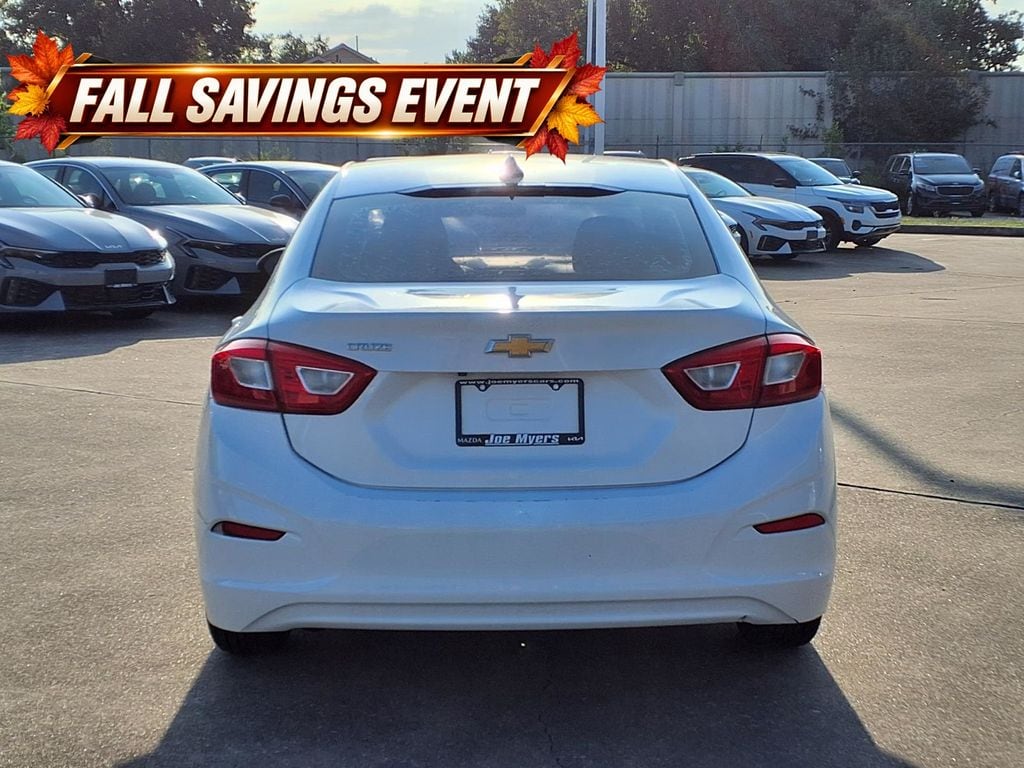Used 2017 Summit White Chevrolet LS image 8