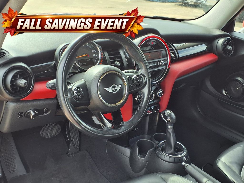Used 2014 Blazing Red MINI Base image 9
