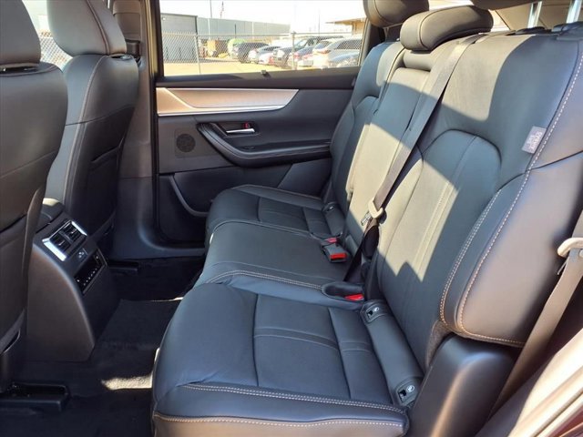 Used 2026 Artisan Red Premium Mazda 3.3 Turbo Premium image 7