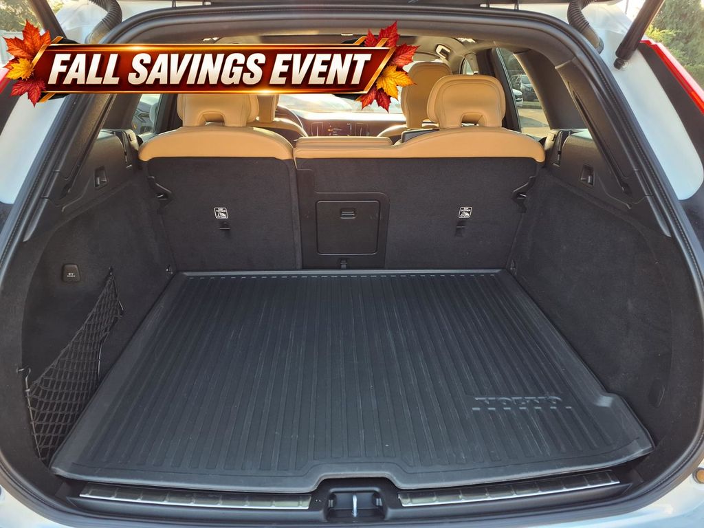 Used 2021 Crystal White Volvo T5 Inscription image 13