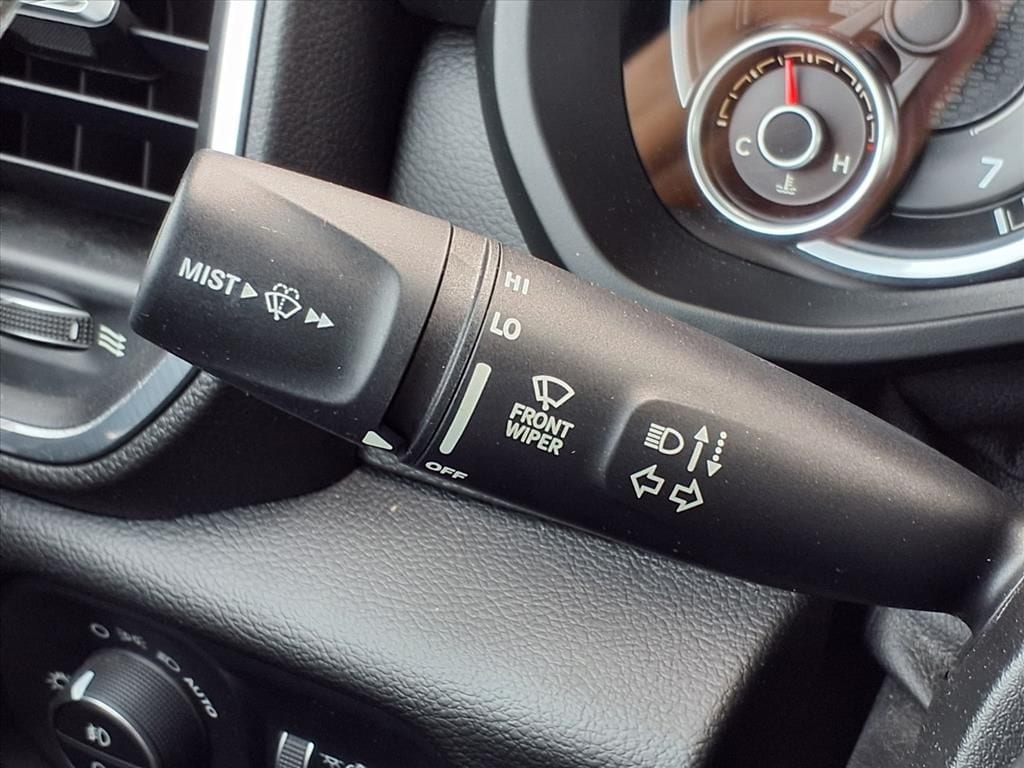 Used 2019 Maximum Steel Metallic Clearcoat Ram Laramie image 19