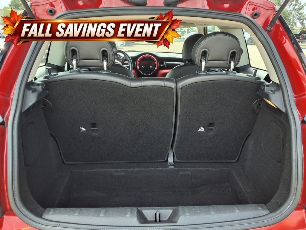 Used 2014 Blazing Red MINI Base image 12