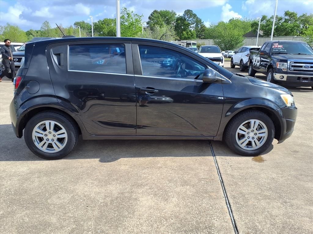 Used 2015 Black Granite Metallic Chevrolet LT image 6