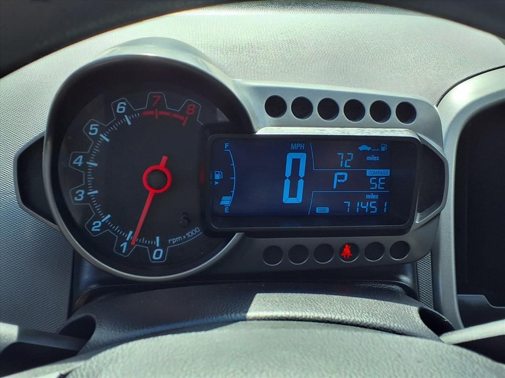 Used 2015 Black Granite Metallic Chevrolet LT image 30