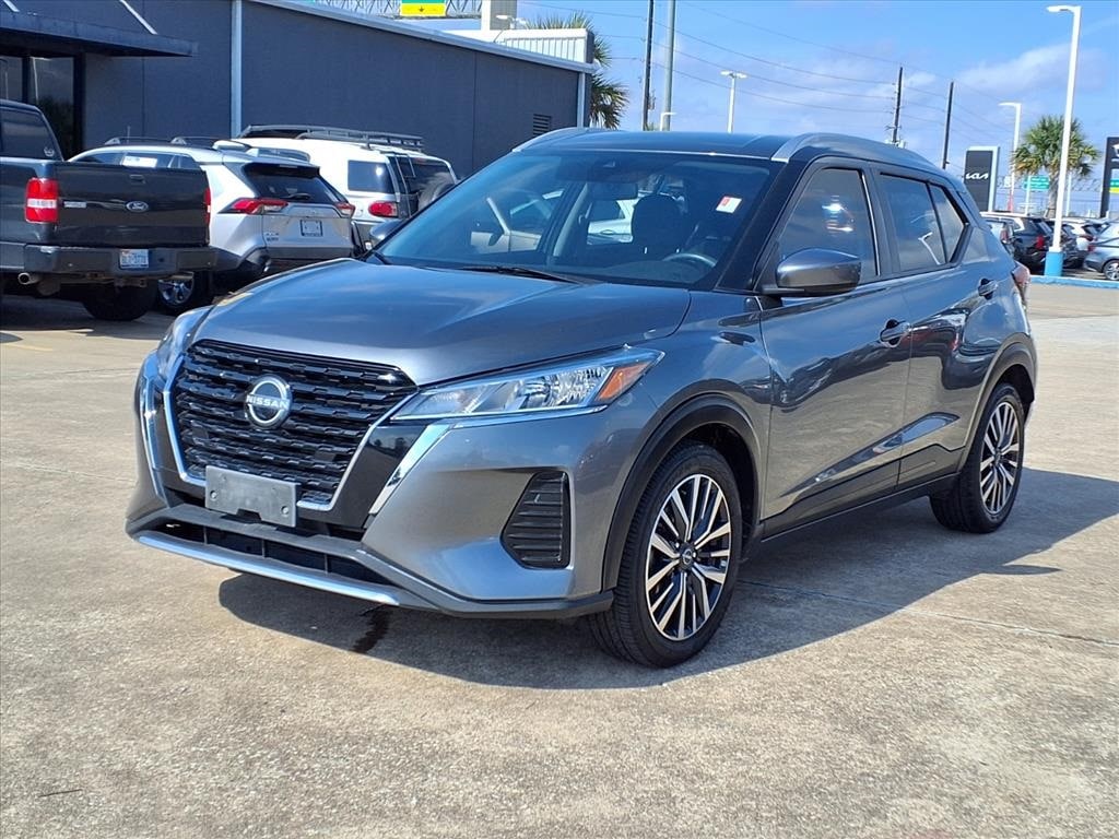 Used 2022 Nissan Kicks SV SUV
