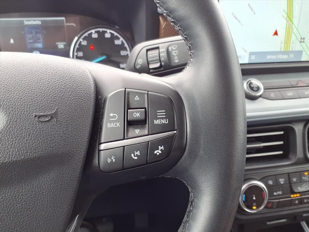 Used 2024 Cactus Gray Ford Lariat image 21