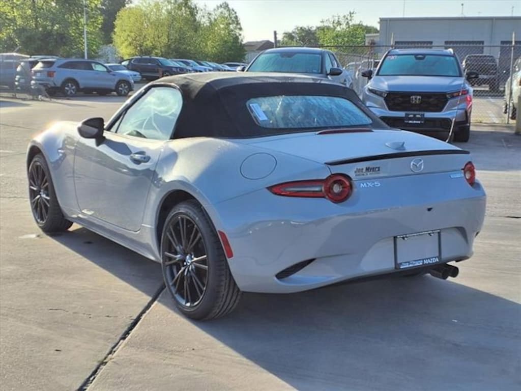 New 2026 Mazda MX-5 Miata Club Convertible