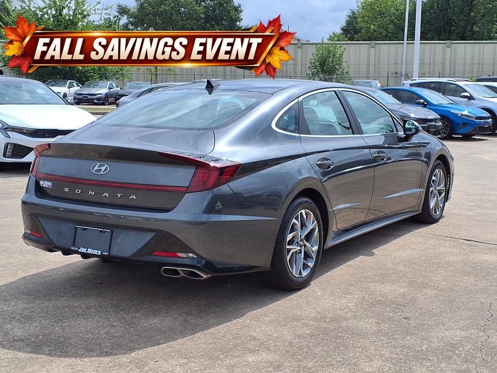 Used 2023 Portofino Gray Hyundai SEL image 4