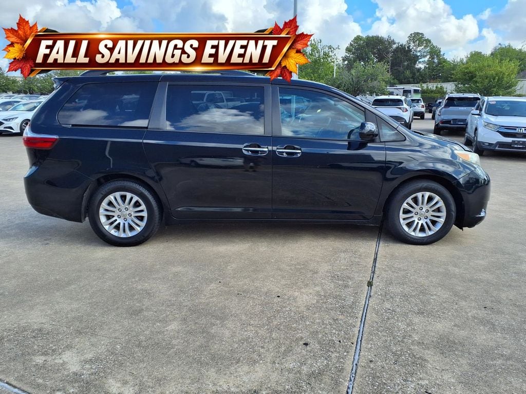 Used 2017 Midnight Black Metallic Toyota XLE Premium image 6