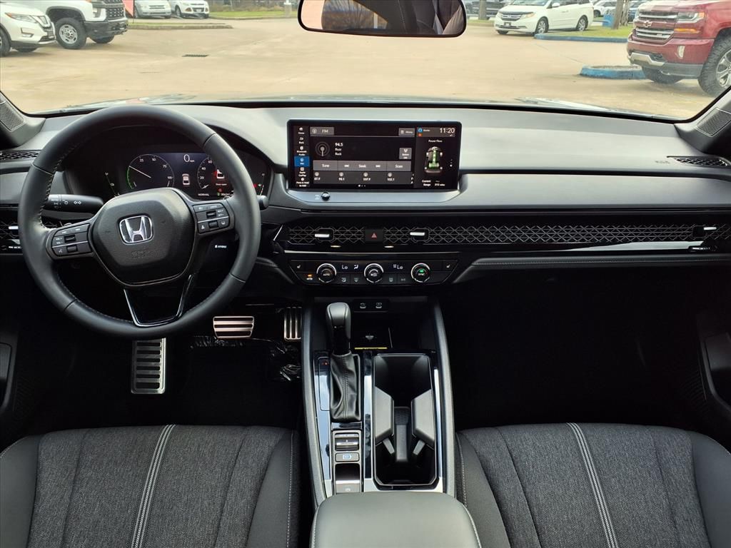 Used 2025 Gray Honda Sport image 5