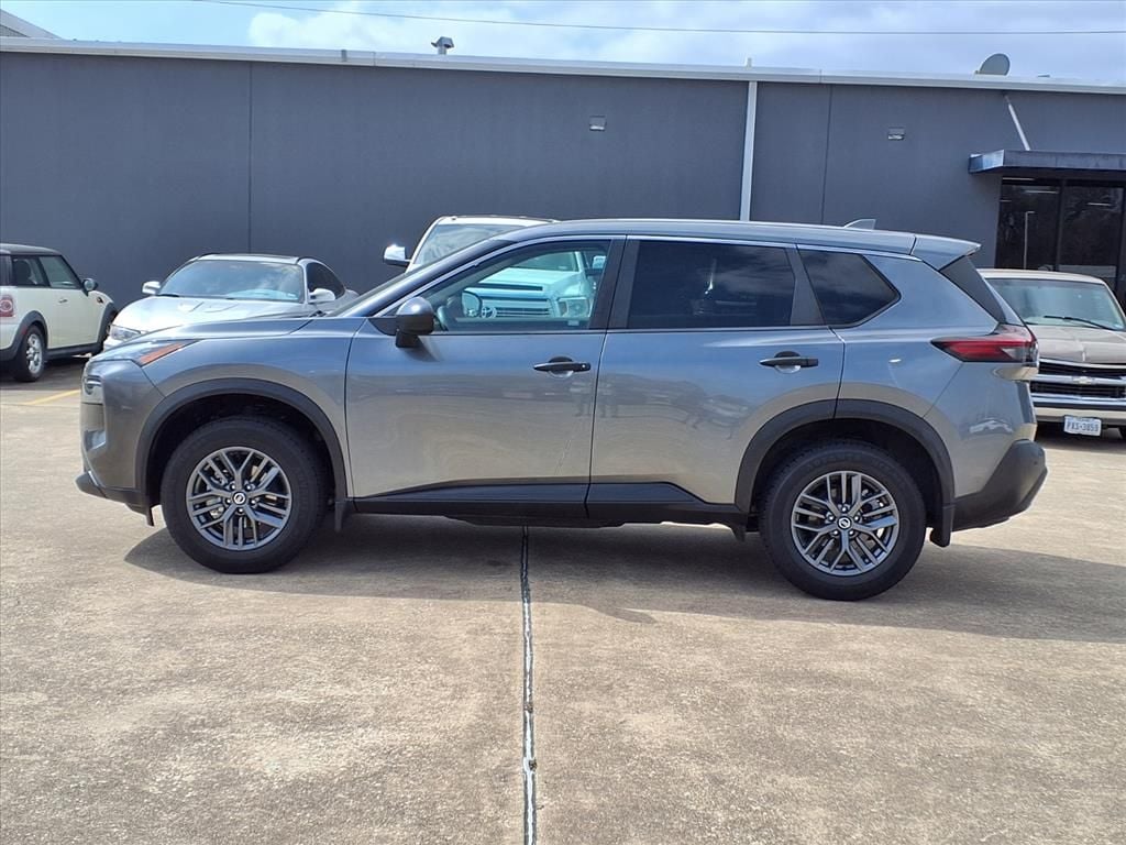 Used 2021 Gun Metallic Nissan S image 26