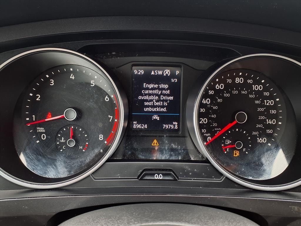 Used 2021 Pure White Volkswagen 2.0T SE image 15