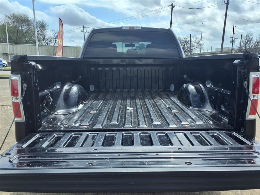 Used 2013 Tuxedo Black Metallic Ford XLT image 29