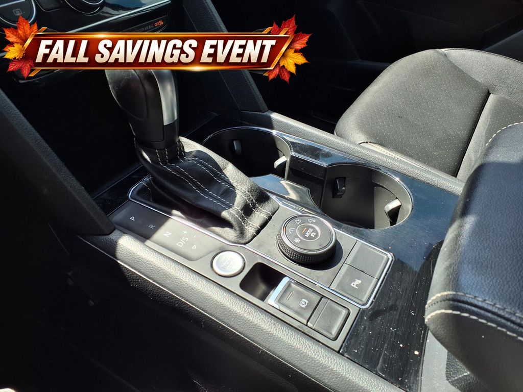 Used 2022  Volkswagen 3.6L V6 SE w/Technology image 21