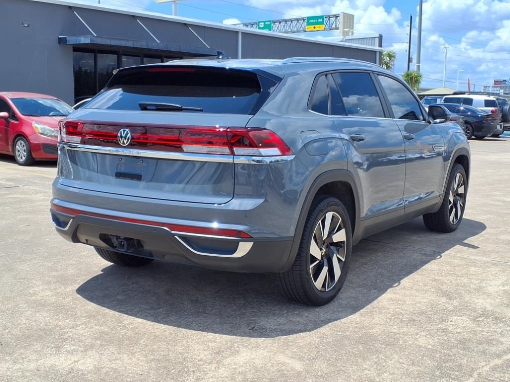Used 2024 Volkswagen Atlas Cross Sport 2.0T SE w/Technology SUV