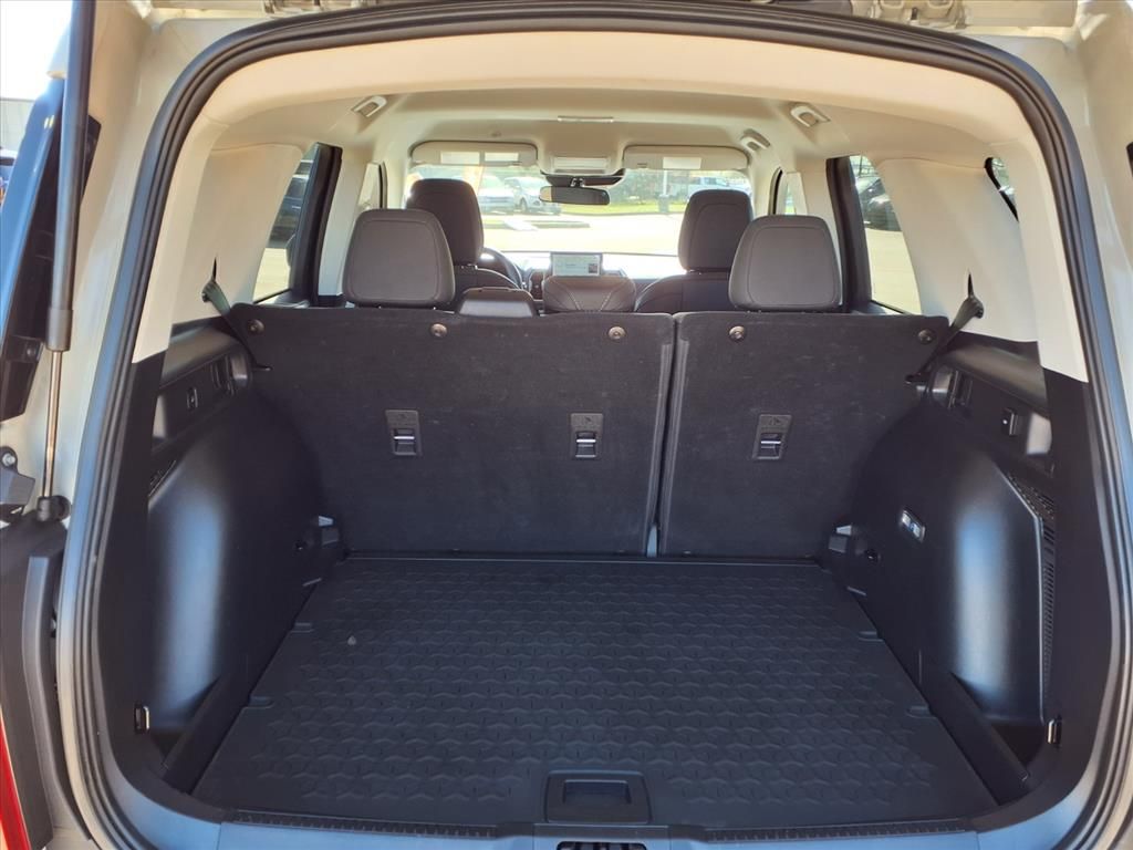 Used 2024 Desert Sand Ford Big Bend image 12