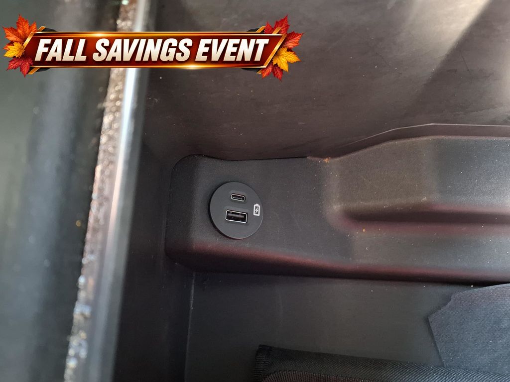Used 2021 Guard Metallic Ford XLT image 22