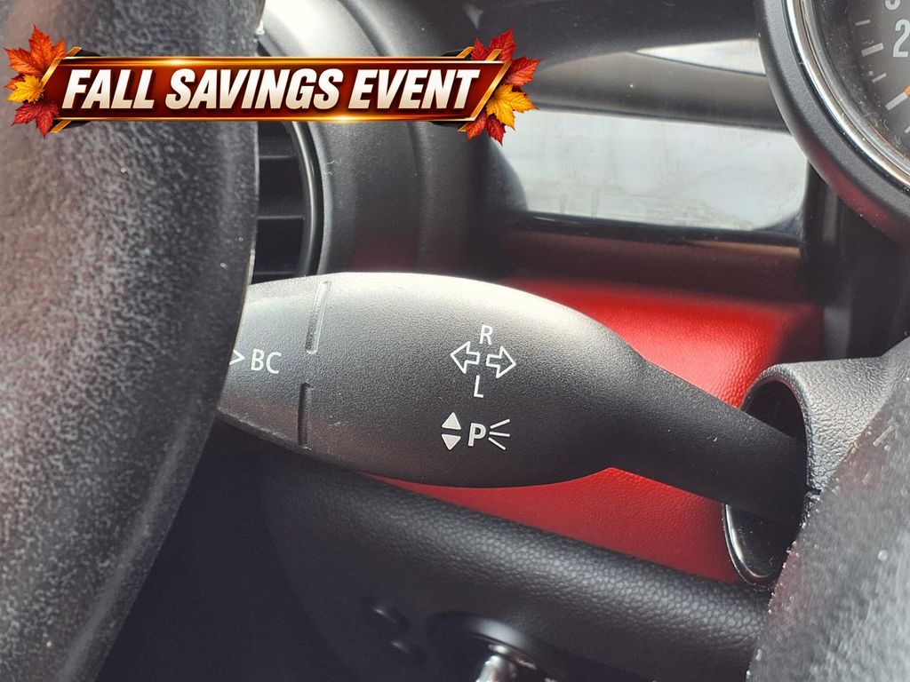 Used 2014 Blazing Red MINI Base image 21
