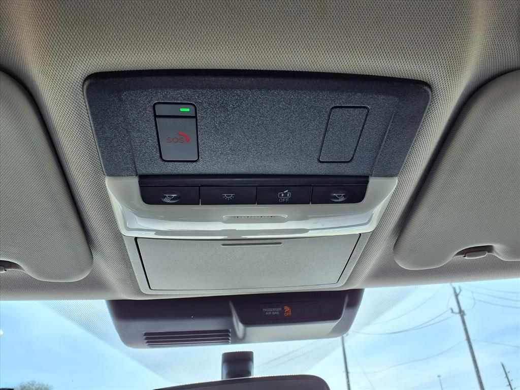 Used 2024 Gray Mitsubishi SE image 25