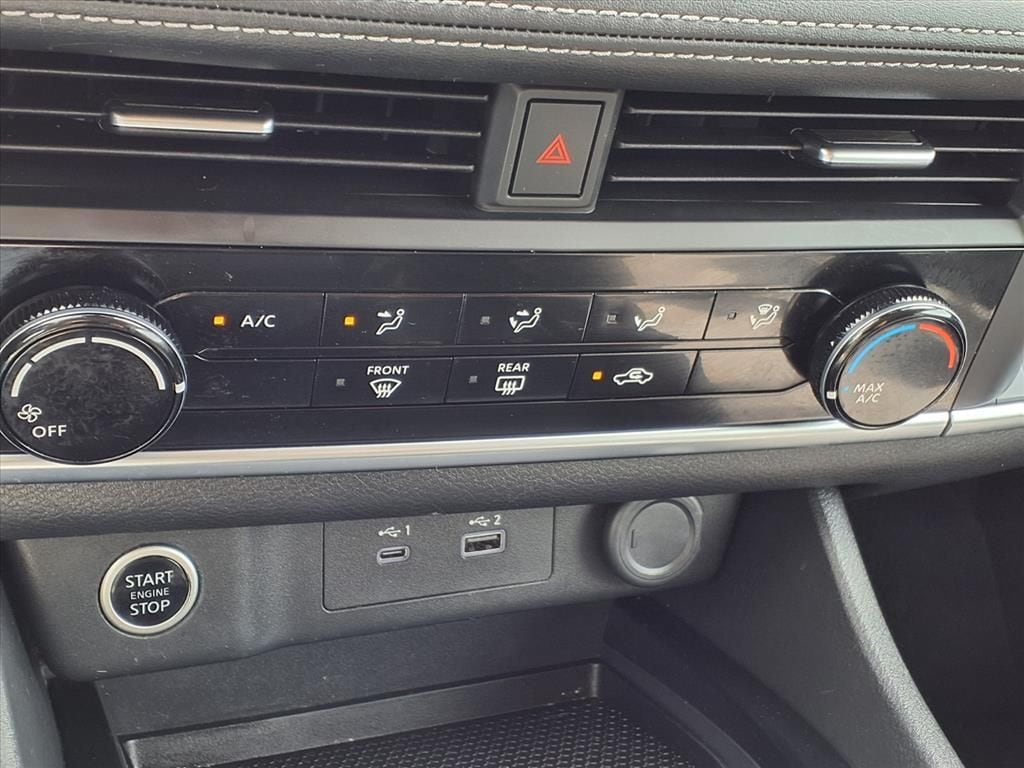 Used 2021 Gun Metallic Nissan S image 20