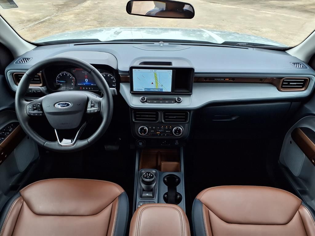 Used 2024 Cactus Gray Ford Lariat image 15